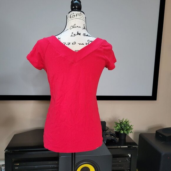 Westport 1962 Red V-Neck Top with Embellished Neckline - Size Medium - Picture 4 of 10